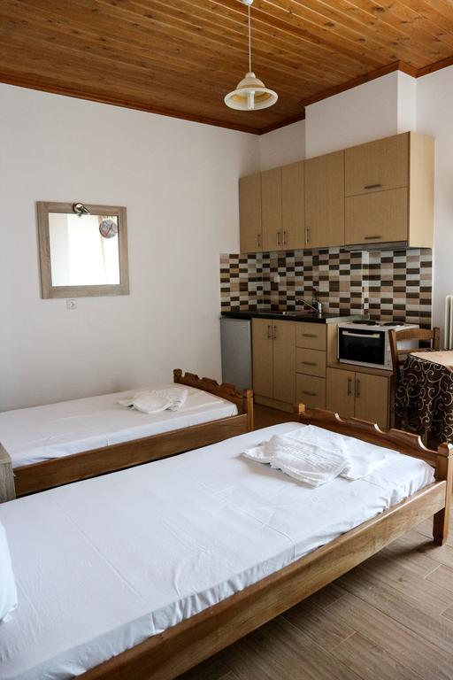 Hotel Elatofilito Athamanio 外观 照片